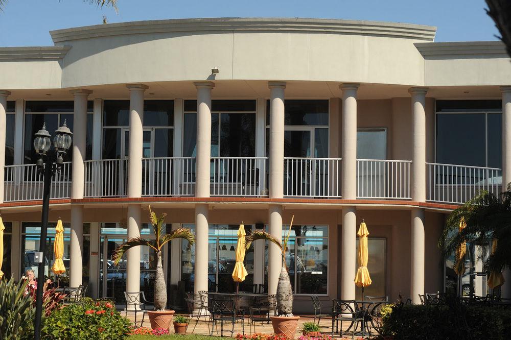 Thunderbird Beach Resort St. Pete Beach Exterior photo