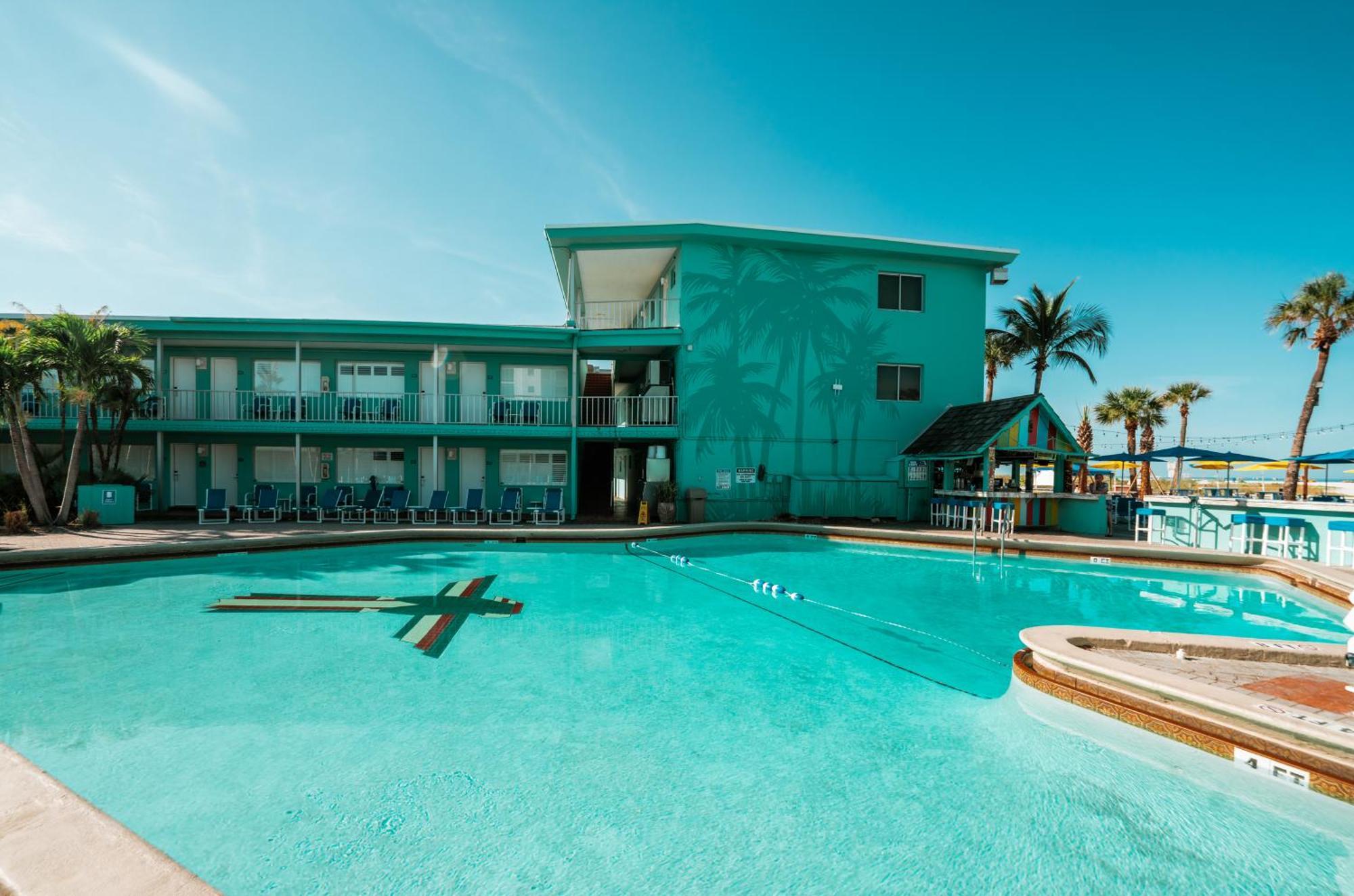 Thunderbird Beach Resort St. Pete Beach Exterior photo