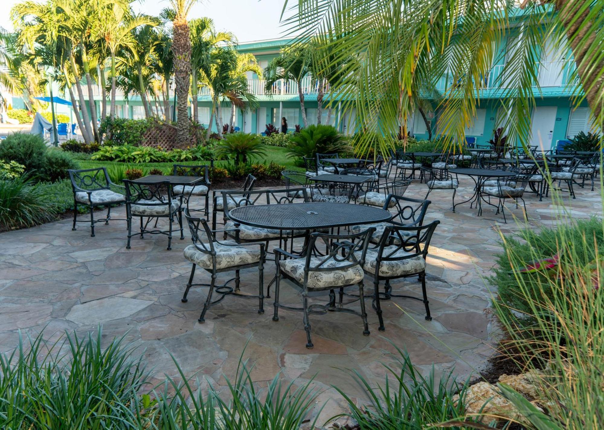 Thunderbird Beach Resort St. Pete Beach Exterior photo